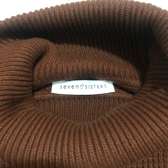 M Boutique Knit Turtleneck Sweater | S - Picture 2 of 2